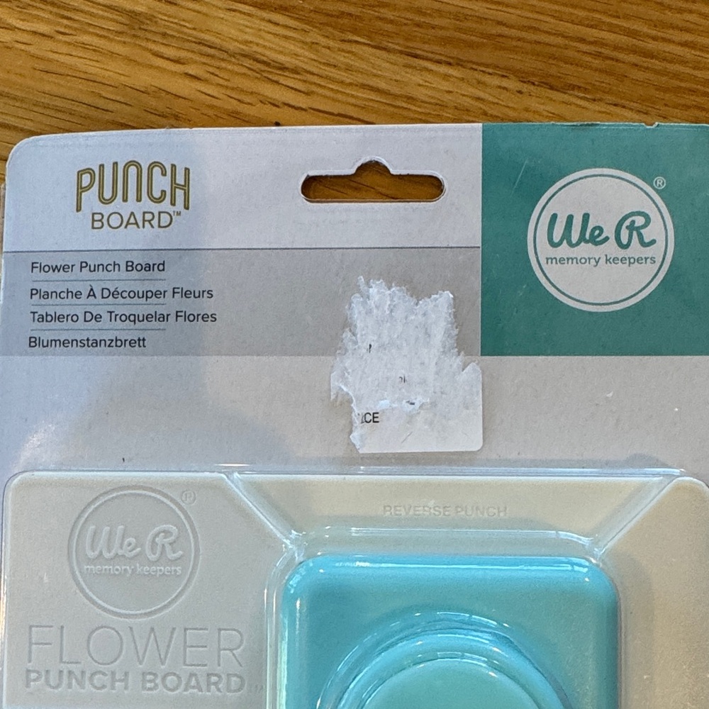NEW We R Memory Keepers Paper Flower Punch Board Custom Floral Embellishments - Picture 2 of 6